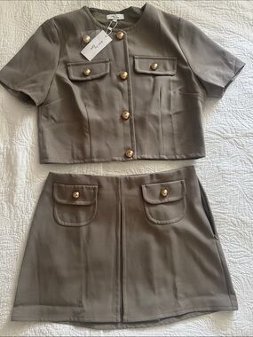 Etoile Taupe Short Sleeve Crop Top & Mini Skirt Set with Gold Buttons